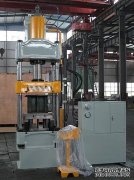 100噸液壓機(jī)采用氣液復(fù)合調(diào)速回路有什么優(yōu)點(diǎn)？